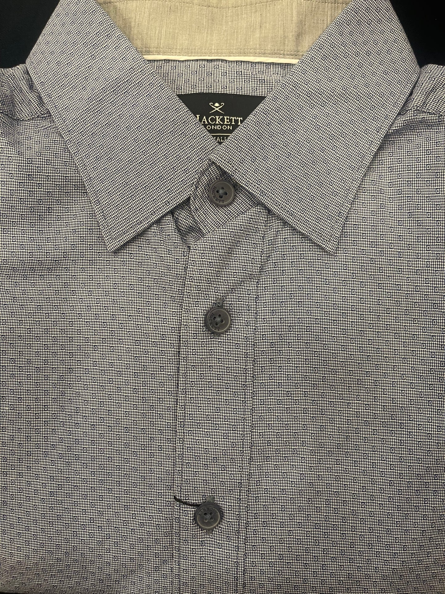 Pup Tooth Oval Texture Dress Shirt